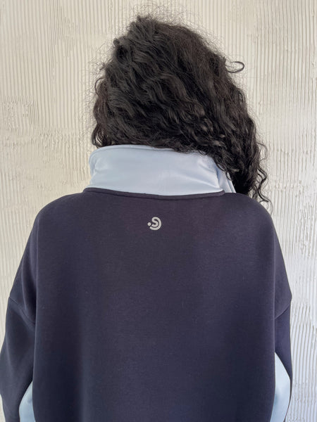 Half Zip Navy/ Sky Blue Details Sweatshirt